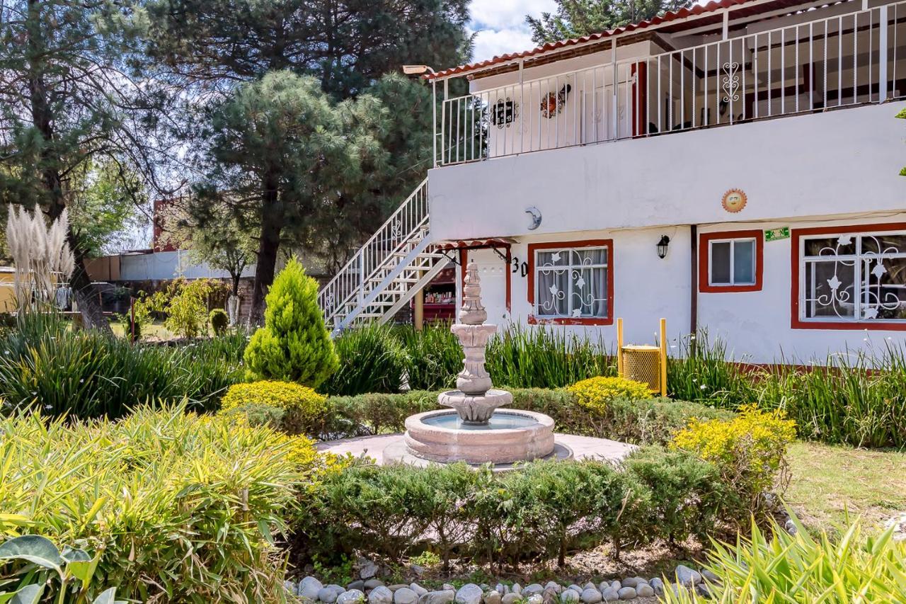 Hotel Ayenda Meson Del Rio à Tepotzotlan Extérieur photo